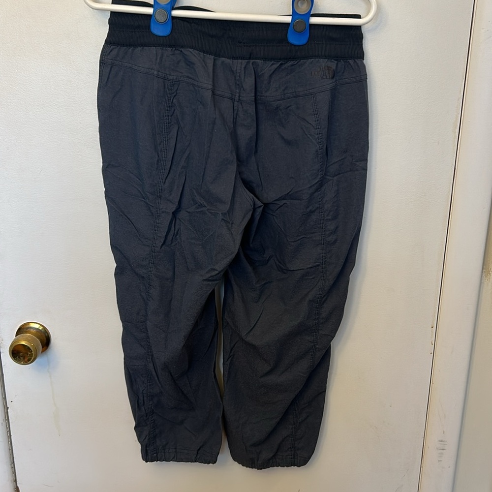 The North Face Women’s Pants Size Medium - Picture 3 of 5